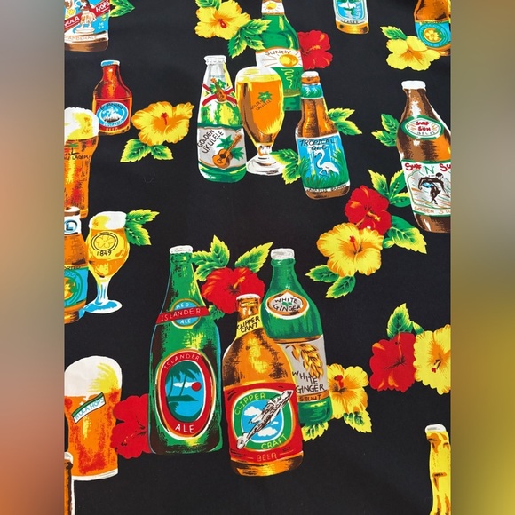 Canopy Hawaiian Tropical Shirt Mens M Black Beer Adult Beverages Hibiscus Beach - Picture 7 of 8